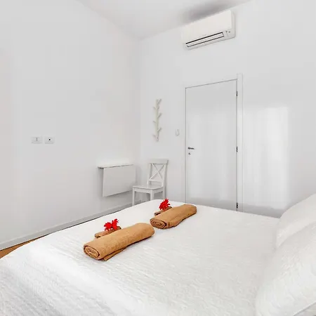 Alessia's Flat - Politecnico Bovisa Apartment Milan