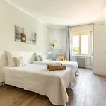 Apartament Alessia's Flat - Michetti Mediolan