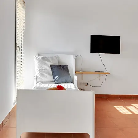 Apartment Alessia's Flat - Michetti