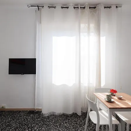 Alessia's Flat - Michetti Daire